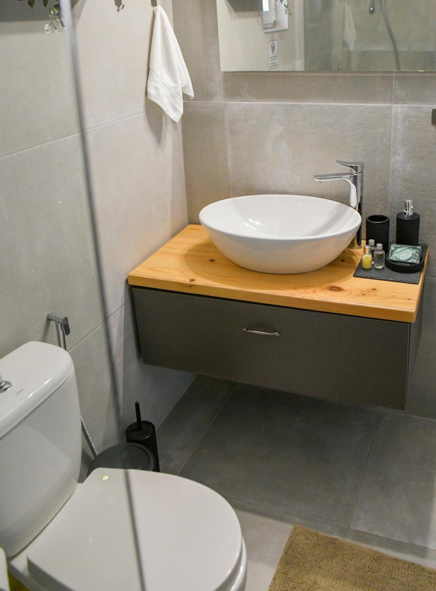 Apartment Vaya's 5km ευθεία από κέντρο τρικάλων *
